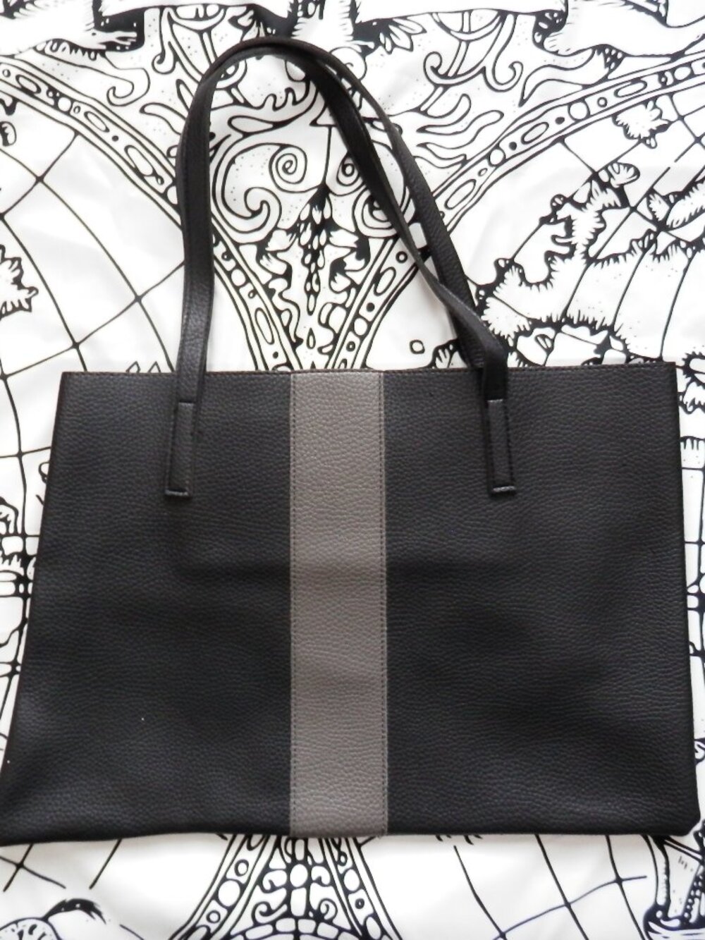 Vince Camuto || "Luck" Vegan Pebbled Leather Shoulder Tote Bag